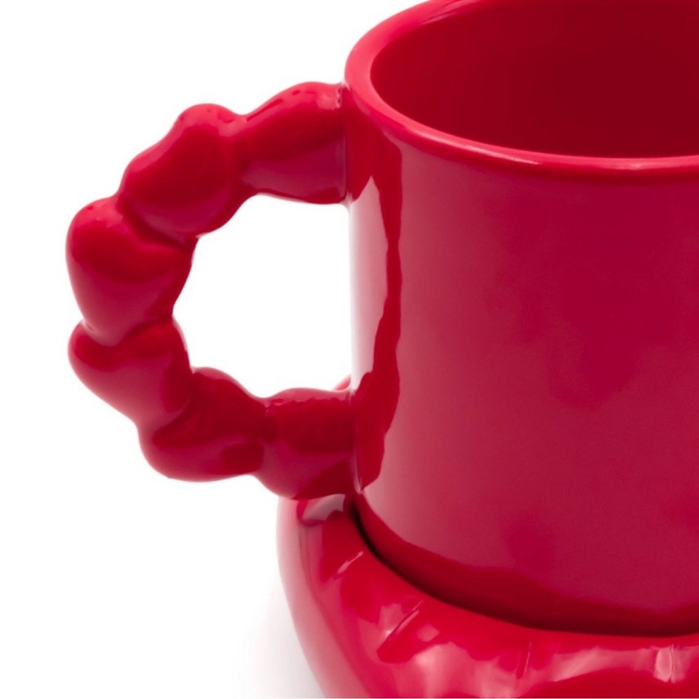 Target 🎯 10oz Heart Coffee Mugs ~ Red - Picture 3 of 3